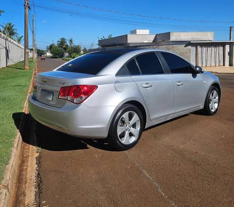 CHEVROLET CRUZE 1.8 LT 16V FLEX 4P AUTOMÁTICO CHEVROLET CRUZE 1.8 LT 16V FLEX 4P AUTOMÁTICO